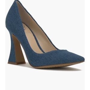 Vince Camuto Akental Pointed Toe Blue Denim Heels size 9